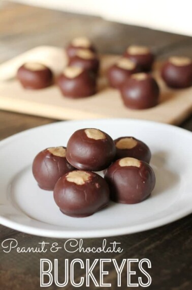 These no-bake Peanut Butter & Chocolate Buckeyes are a must-make this holiday season!