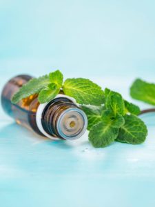 33 Uses For Peppermint Essential Oil