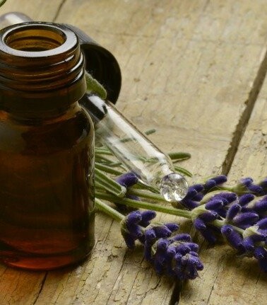 34 Ways to Use Lavender Essential Oil