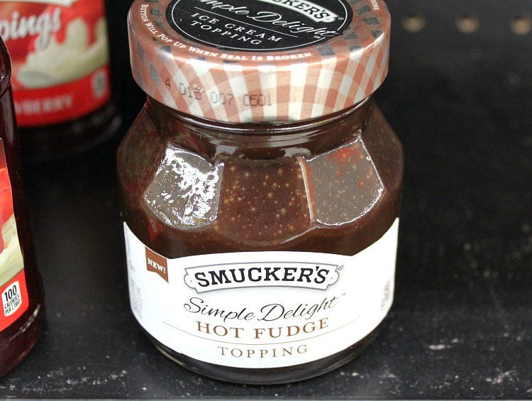 Make anyday a Sundae Funday with Smuckers!