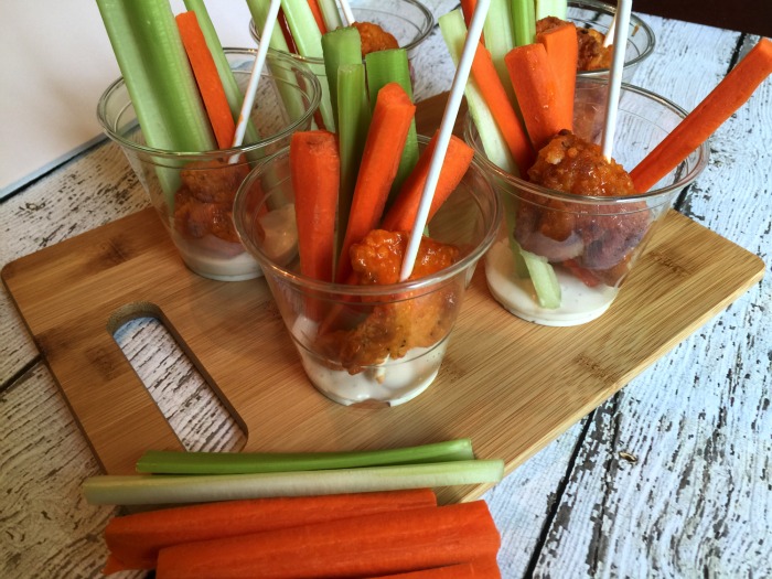Individual-Buffalo-Chicken-and-Vegetable-Crudités-Cups