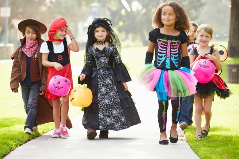 Five Cute Costume Ideas for Autumn Parties