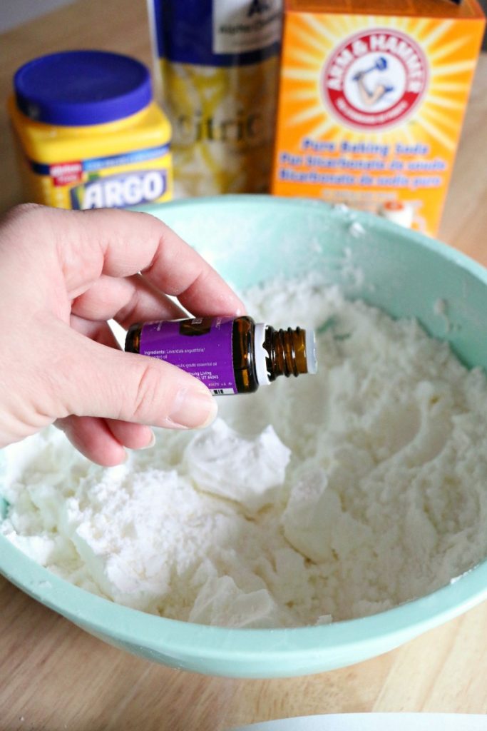 How to make Bath Bombs with essential oils - easily! 
