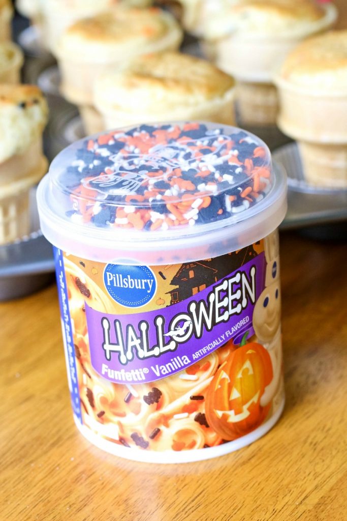 Try out these Halloween Ice Cream Cone Cupcakes the next time you need a fast, easy and delicious Halloween Treat for your kids!