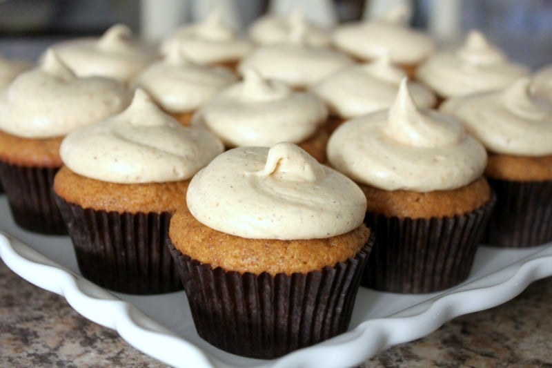 These Pumpkin Spice Cupcakes are to die for! 