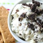 This Oreo Fluff Dessert is a super simple no-bake dessert that is creamy and delicious with just the right amount of sweetness to tame that sweet tooth of yours with only 5 simple ingredients! 