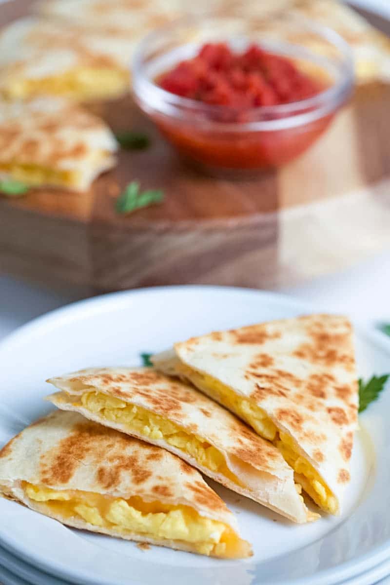 how to make breakfast quesadillas cut into triangles 