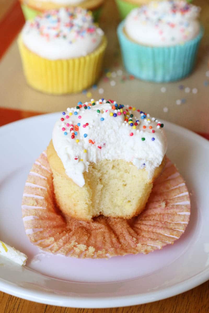 buttercream frosting recipe on top of a cupcake 