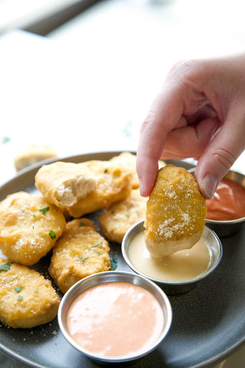Raised &#038; Rooted Plant-Based Nuggets with &#8220;Gourmet-Style&#8221; Dipping Sauce