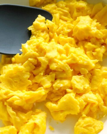 How To Make The Fluffiest Scrambled Eggs