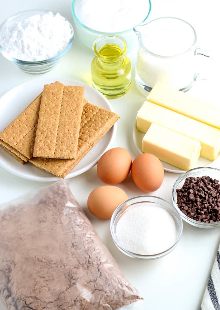 ingredients to make s'mores flavored cupcakes 