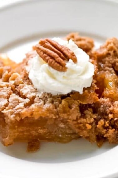 Apple Dump Cake is a simple apple dessert recipe.