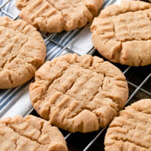 peanut butter cookies on a wire rack.