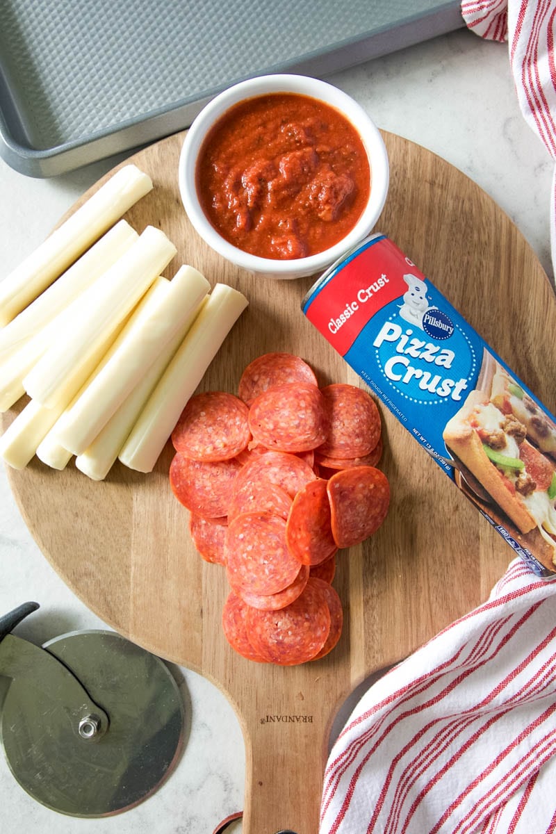 ingredients needed to make pizza sticks 