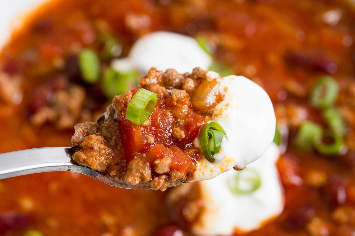 spoonful of slow cooker chili 
