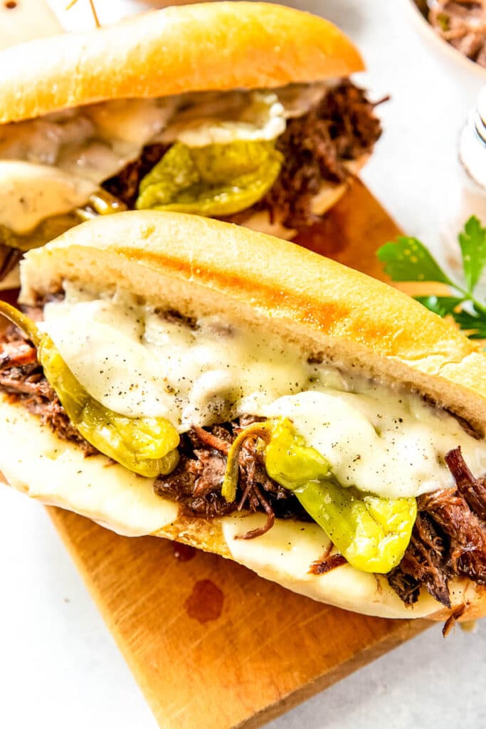easy shredded beef sandwiches