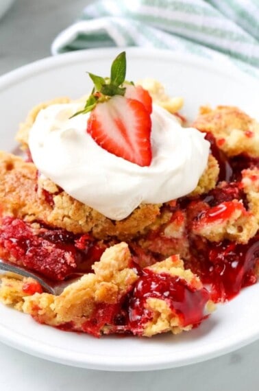 strawberry dump cake serving