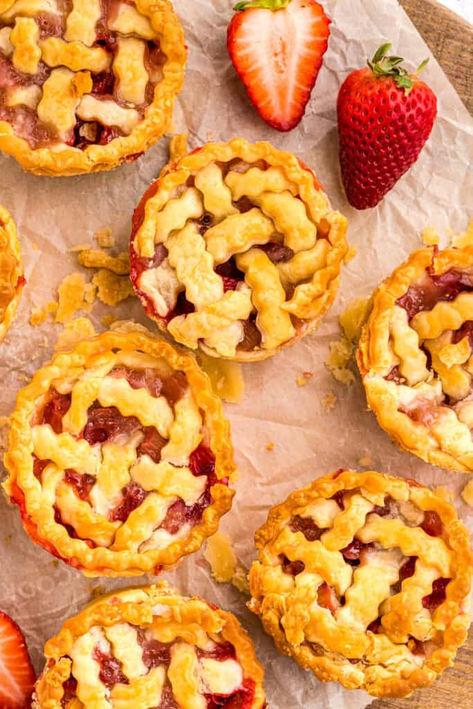 Mini Strawberry Rhubarb Pies All Things Mamma