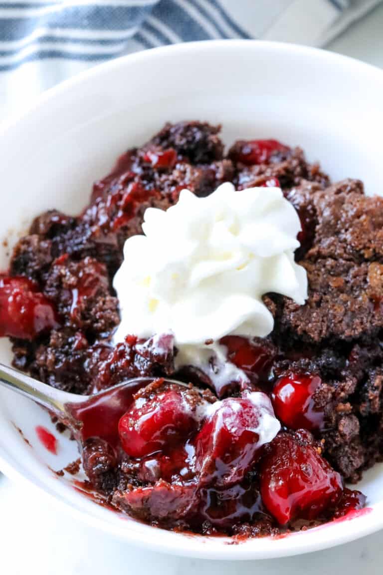 Chocolate Cherry Dump Cake {3 Ingredients!} All Things Mamma