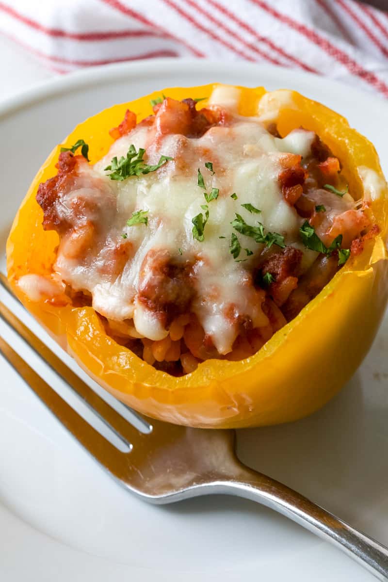 easy pepper recipe close up of pepper stuffed with meat and rice