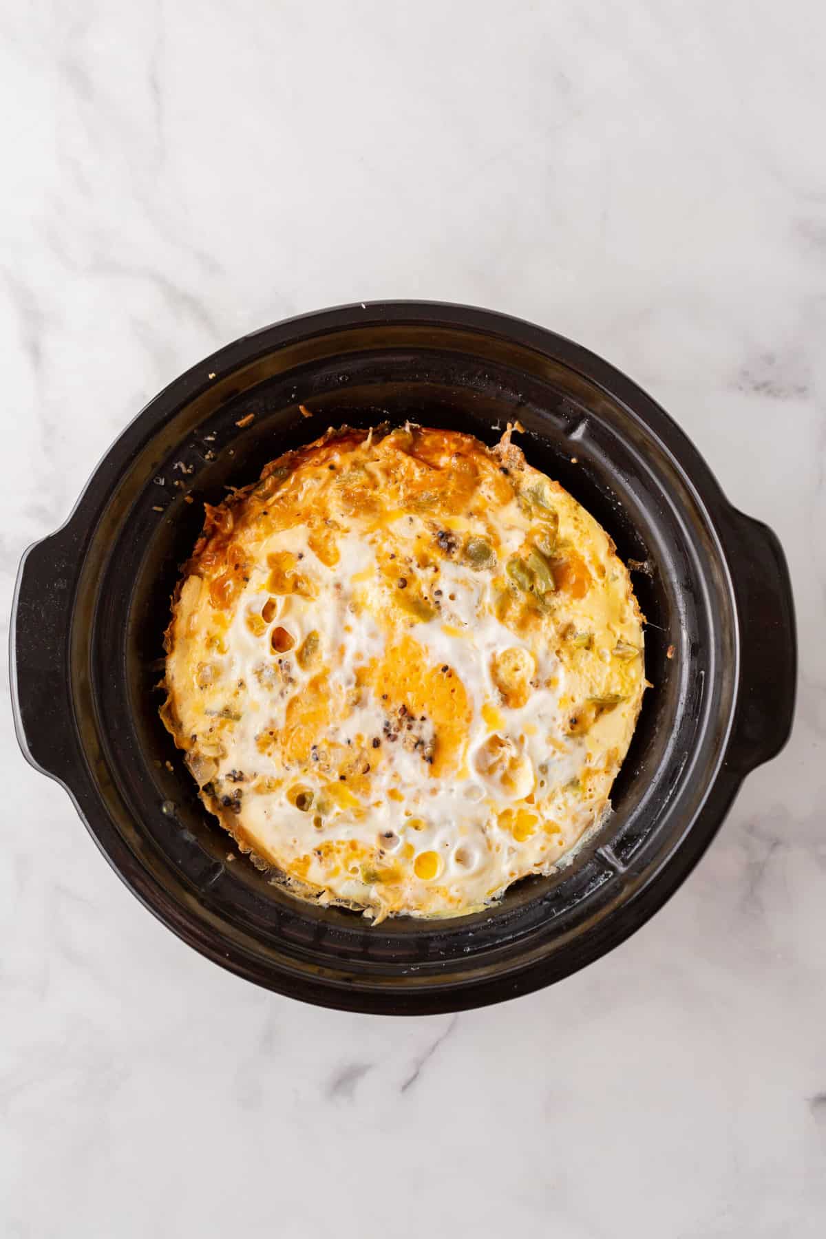 breakfast casserole made in a crockpot