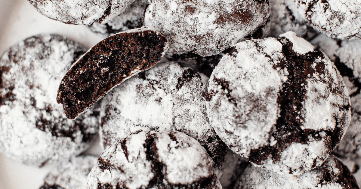 Easy Chocolate Crinkle Cookies | All Things Mamma