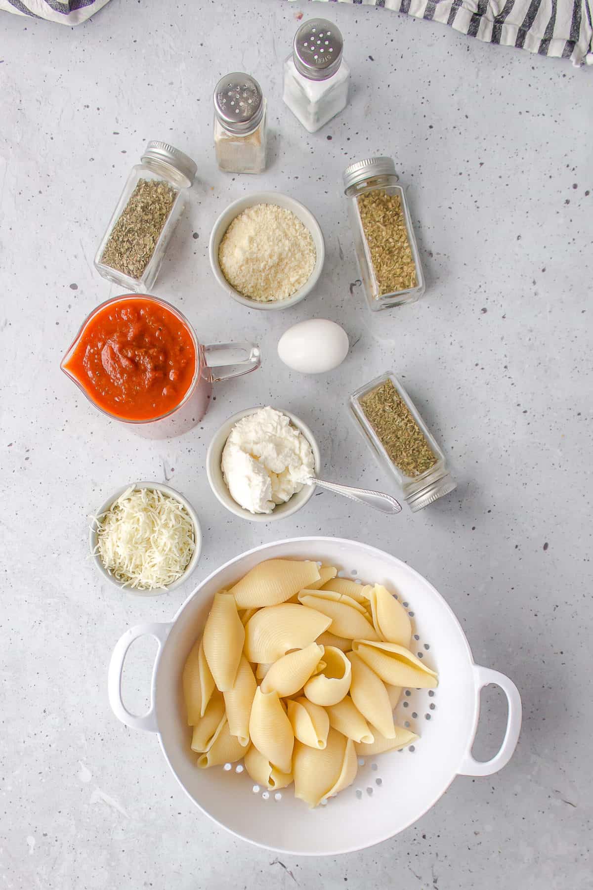 ingredients to make ricotta stuffed shells