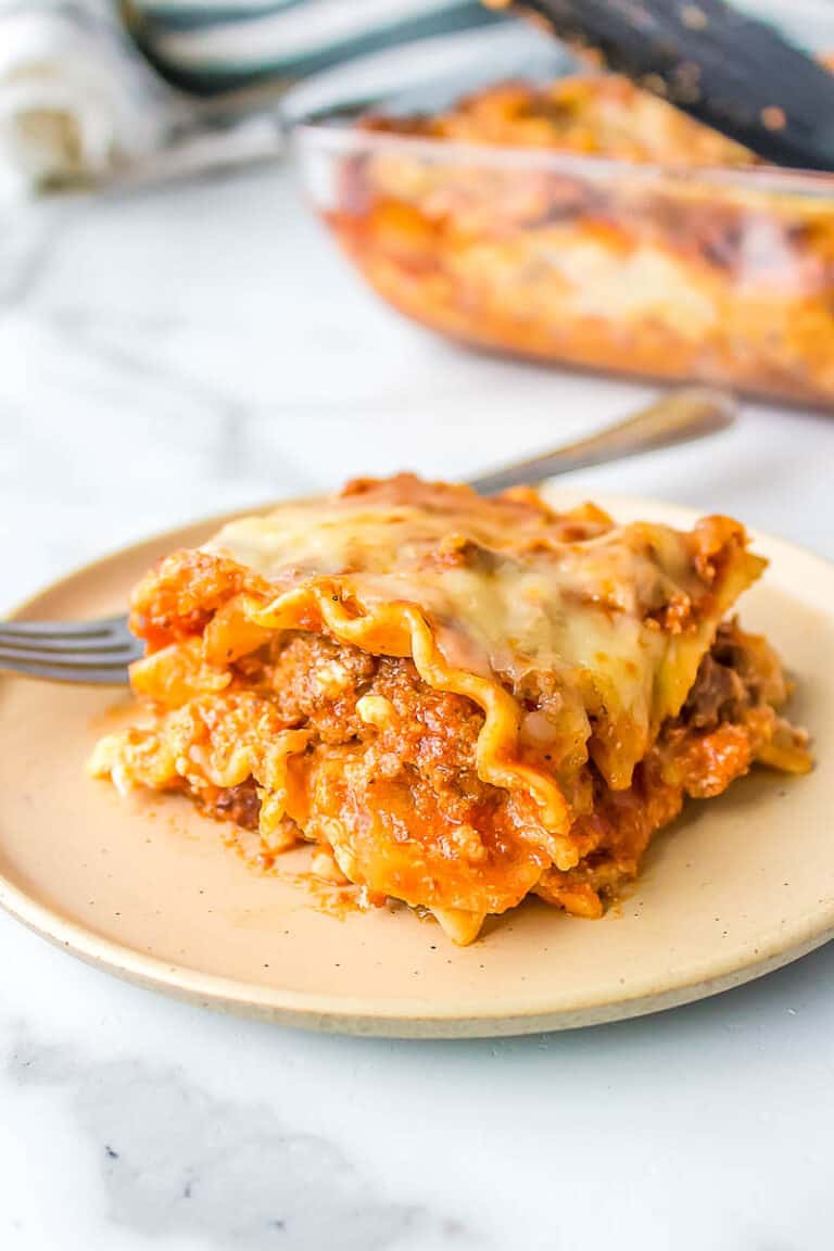Cheesy and Easy Lasagna With Meat Sauce | All Things Mamma