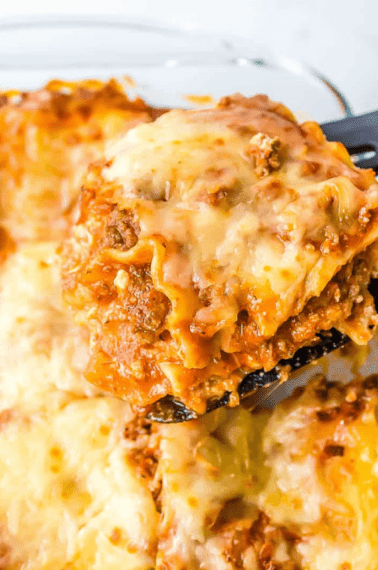 easy cheesy lasagna with meat sauce