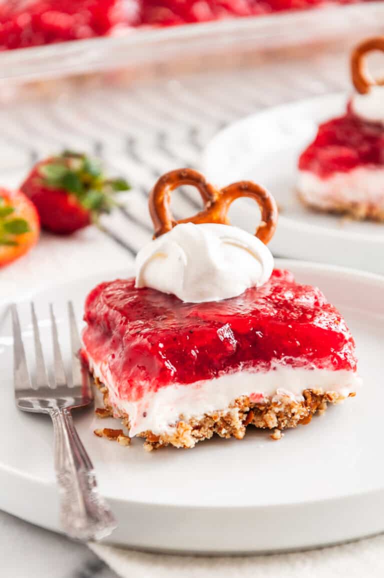 Easy Strawberry Pretzel Dessert Recipe | All Things Mamma