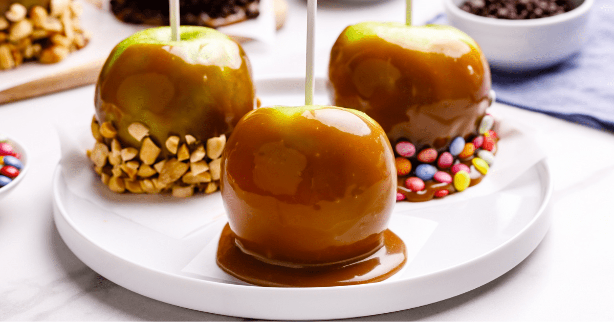 Homemade Caramel Apples - Perfect For Fall! | All Things Mamma