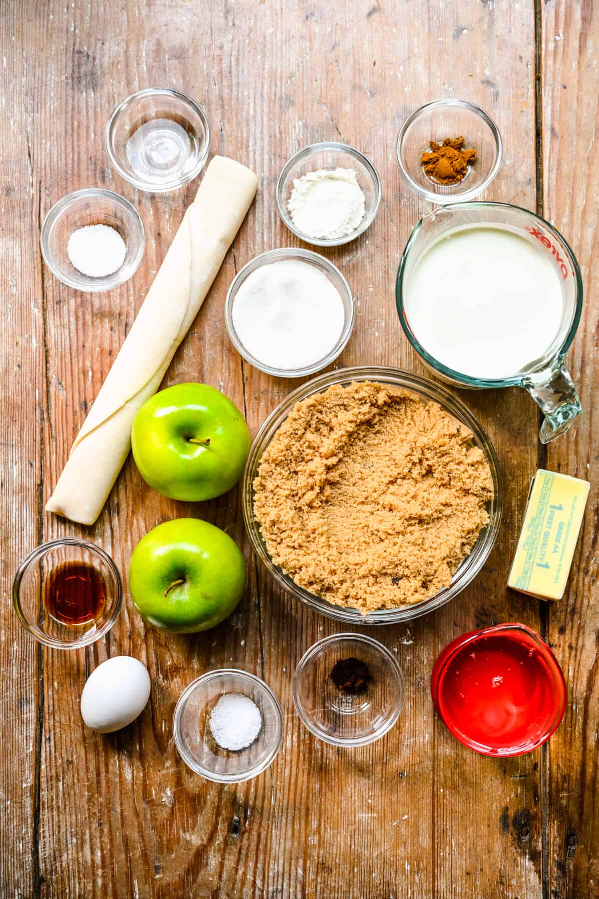 ingredients to make caramel apple tart
