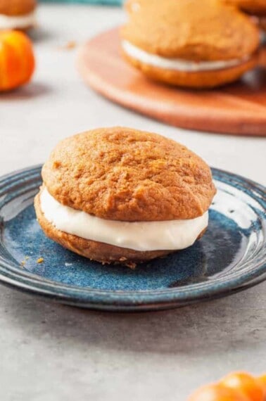 pumpkin-whoopie-pies-hero-1