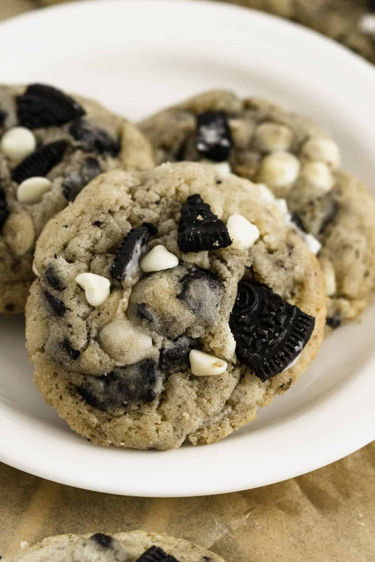 Close up image of a cookies and cream cookie.
