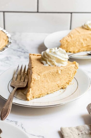 No-Bake Pumpkin Cheesecake Hero-9