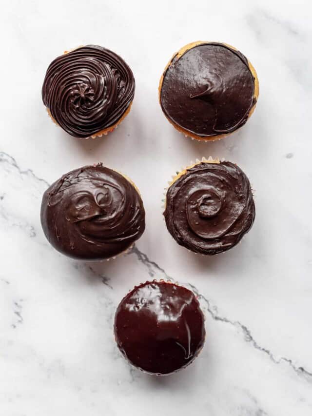 How to Frost Cupcakes Without a Piping Bag All Things Mamma