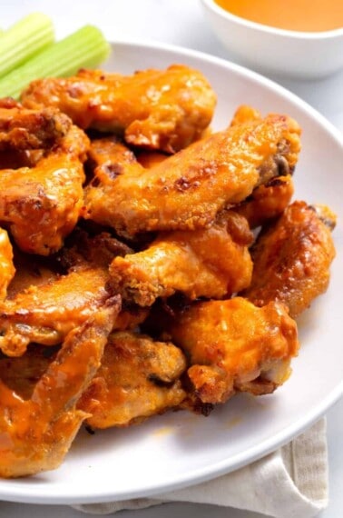 baked-buffalo-wings-hero-1