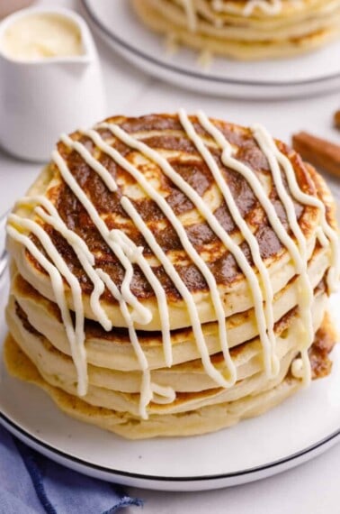Easy Cinnamon Roll Pancakes Hero-4
