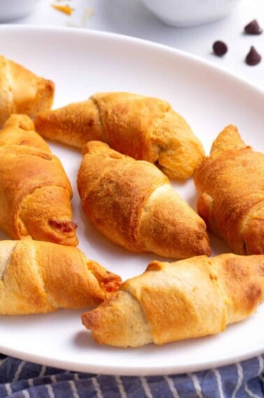 airfryer-crescent-rolls-hero-2