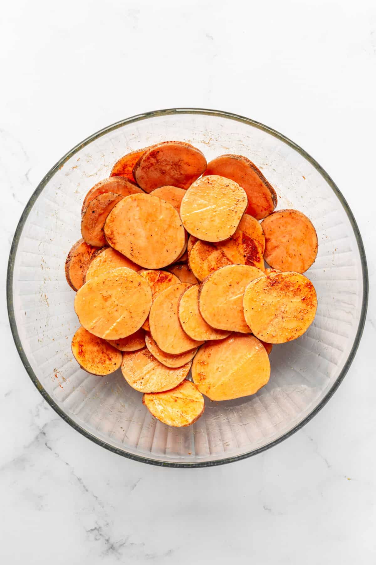 step 3 to make air fryer sweet potato chips.