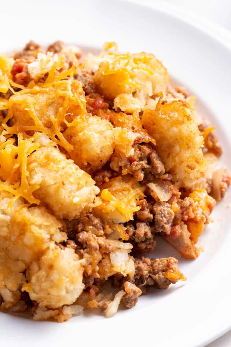 Easy Cheeseburger Tater Tot Casserole | All Things Mamma