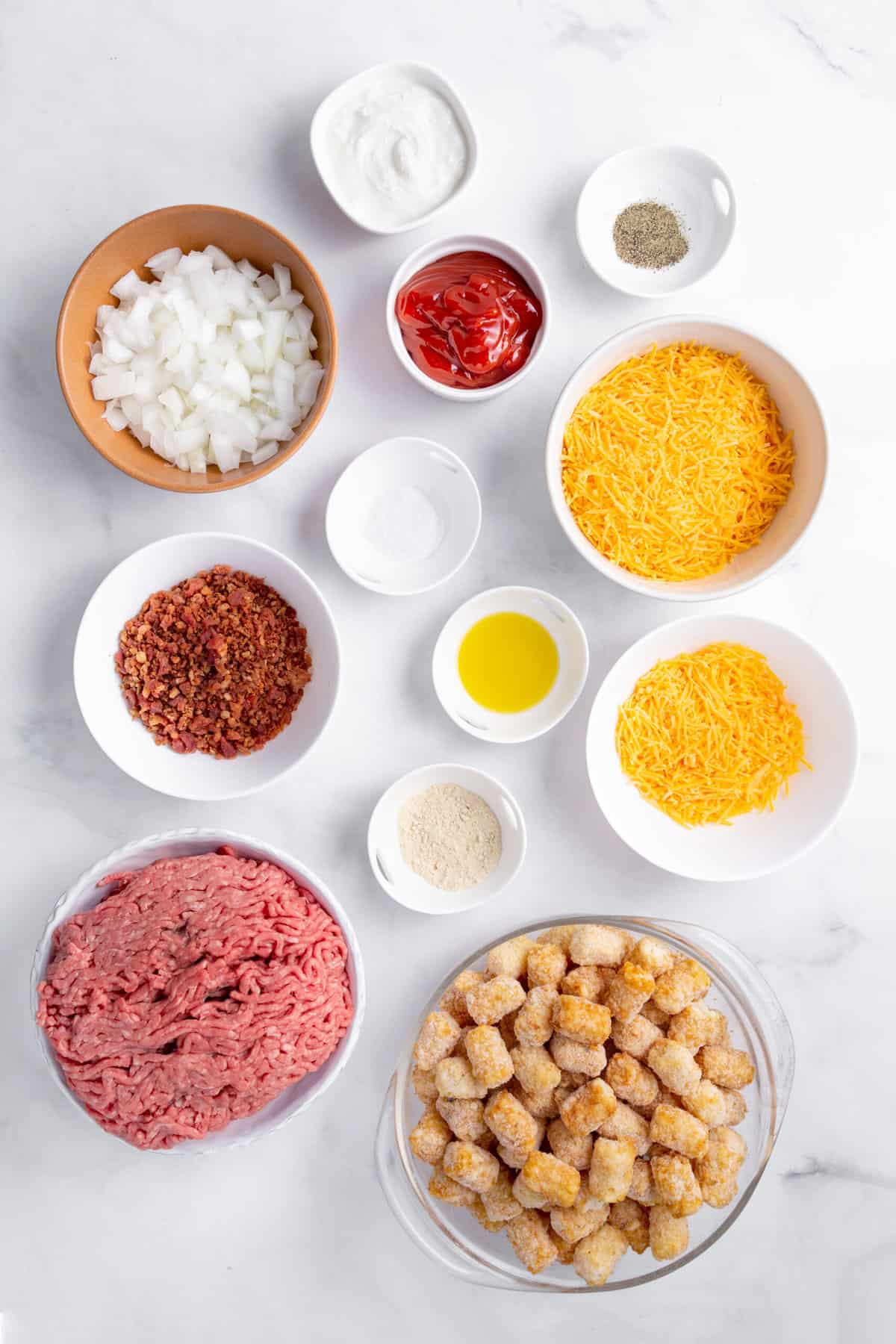 ingredients to make cheeseburger tater tot casserole.