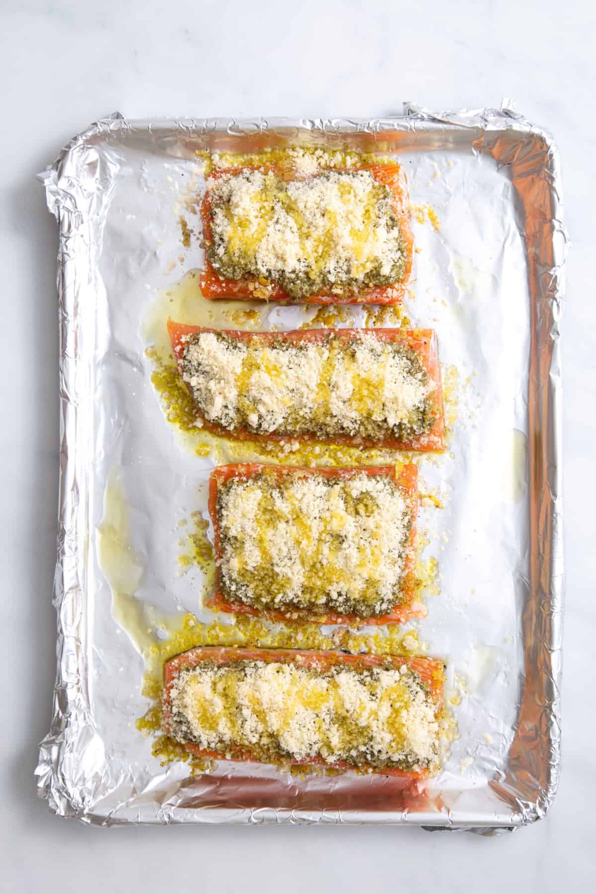 step 4 to make panko pesto crusted salmon.