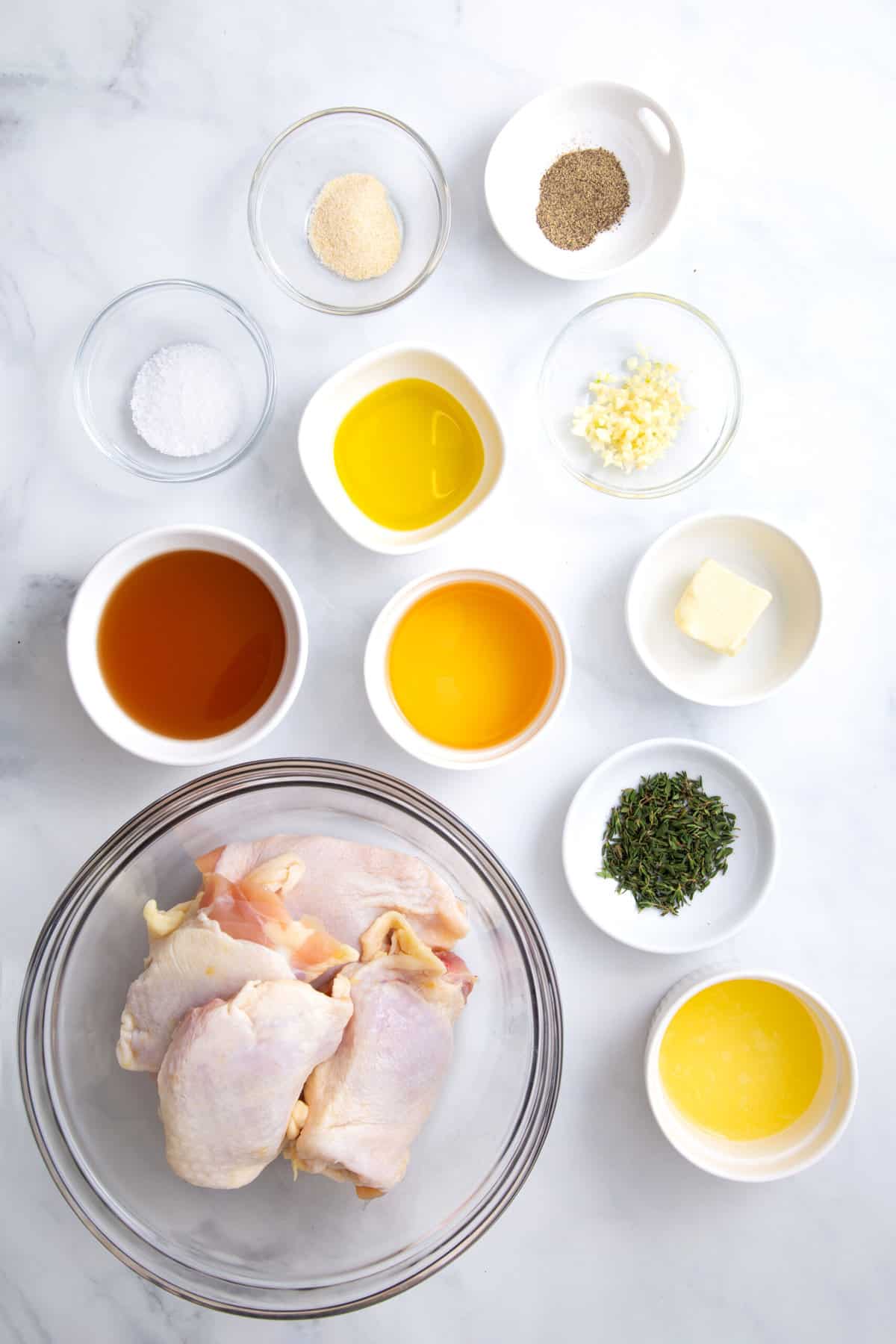 ingredients to make cast iron chicken thighs