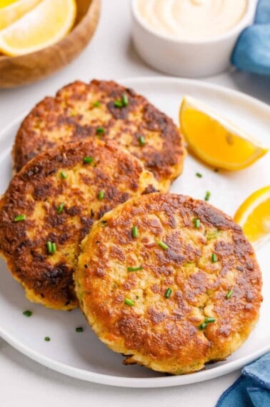 Recipe Air Fryer Crab Cakes Hero-5