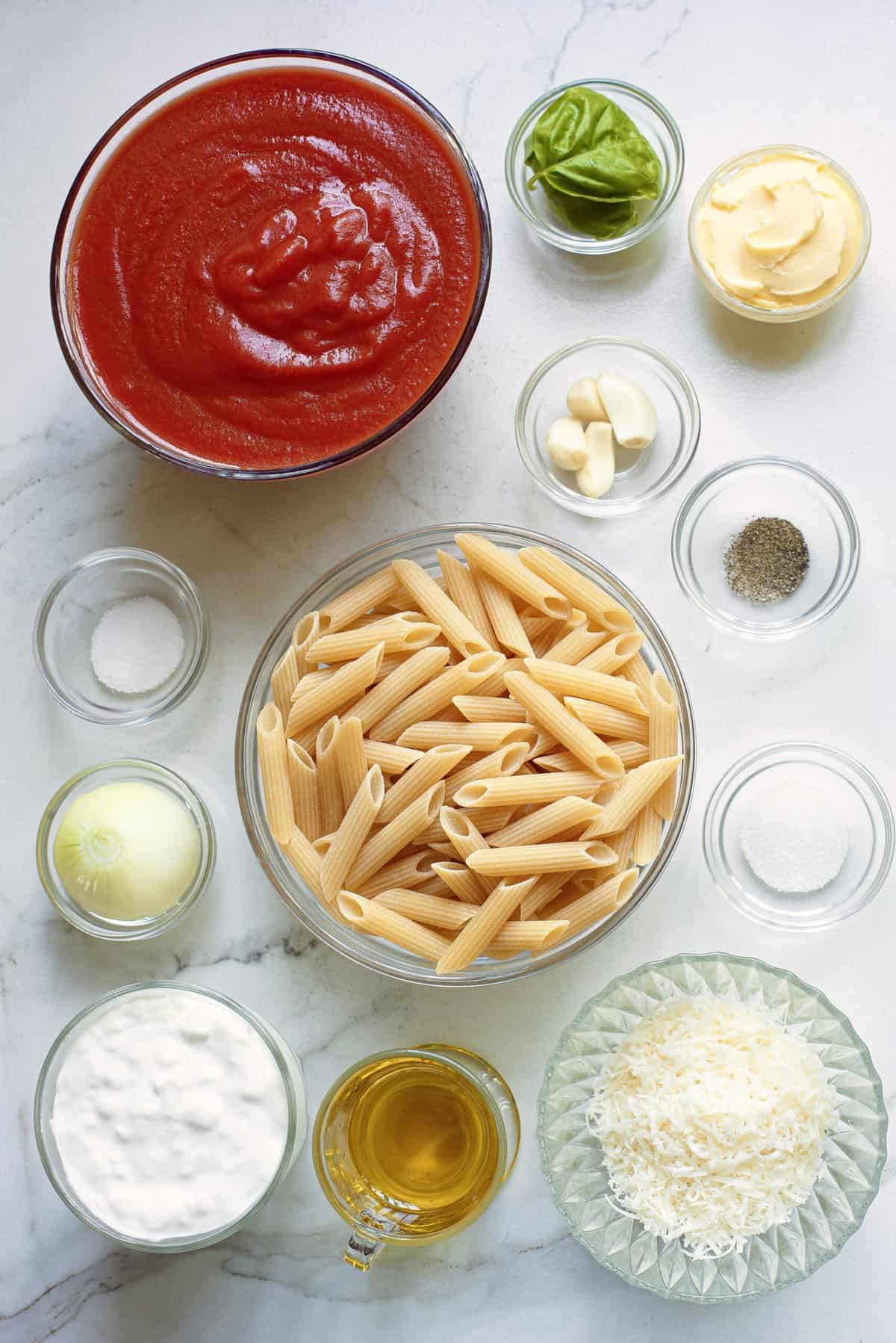 ingredients to make creamy tomato pasta