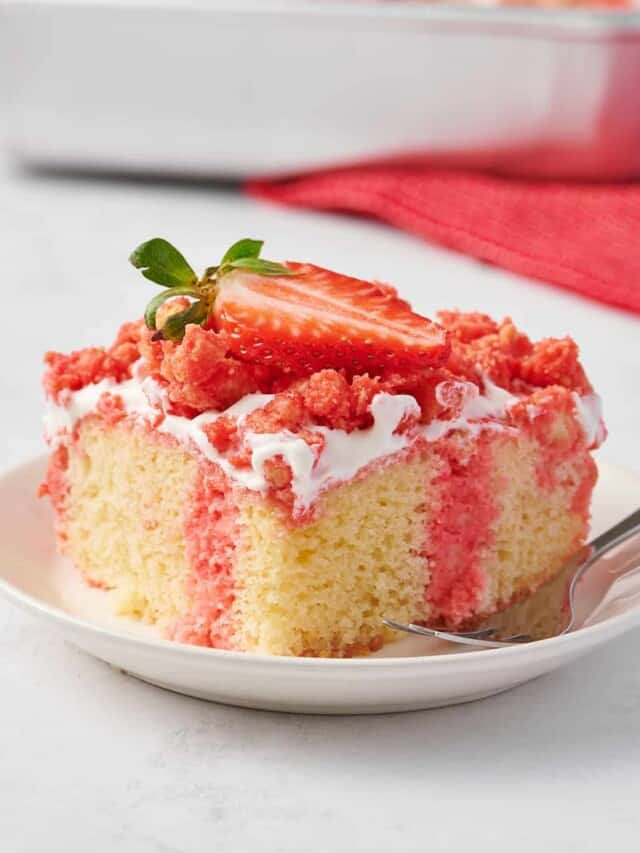 Strawberry Crunch Ice Cream Cake - All Things Mamma