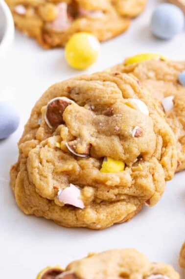 cadbury-egg-cookies-hero-3