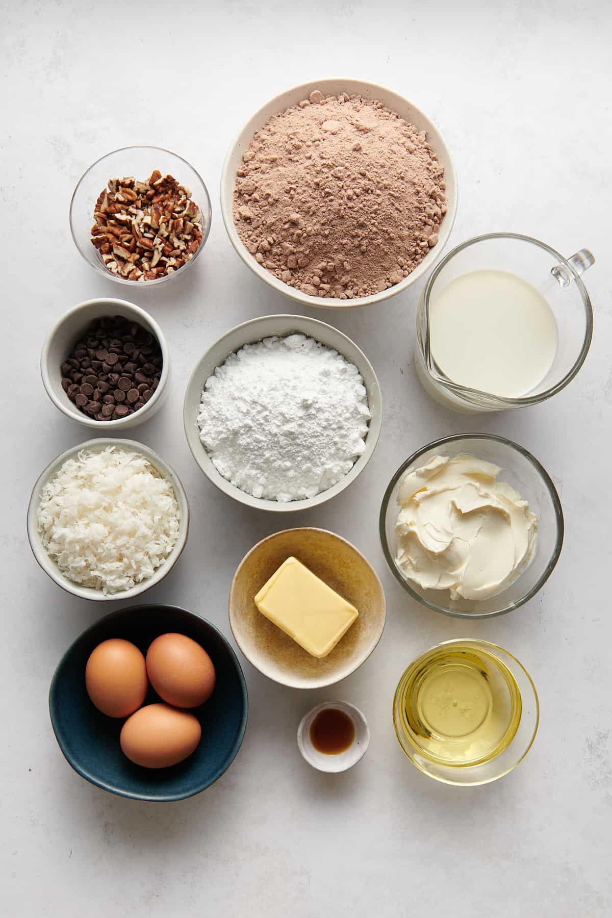 ingredients to make earthquake cake