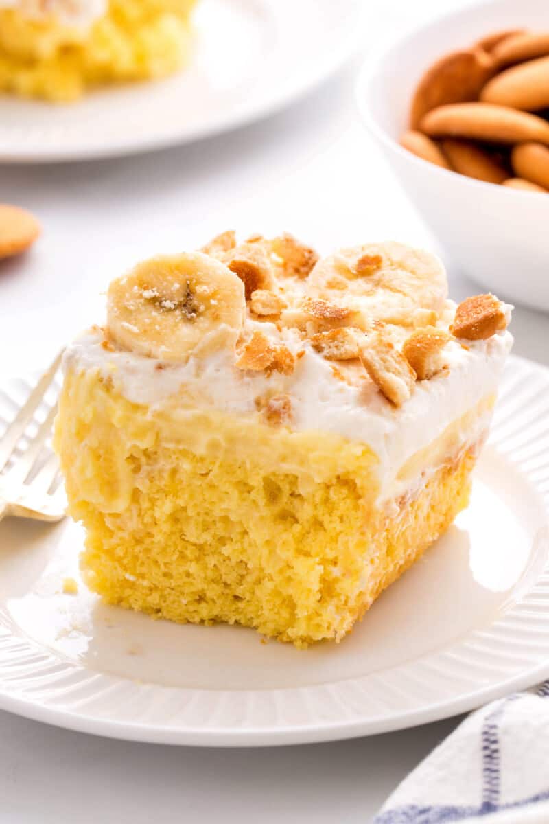 Easy Pudding Poke Cake Recipe All Things Mamma